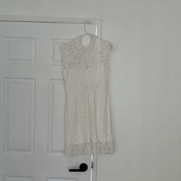 NWT Storia Lace Dress - Picture 4 of 5